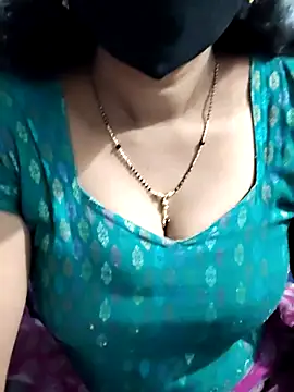 Snapshot of lusy79 chatting on 02-19-26, 09:06 lusy79 online show from 02-19-26, 09:06