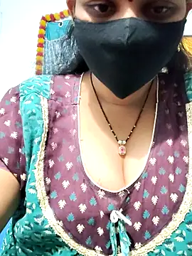 Snapshot of lusy79 chatting on 02-06-26, 05:25 lusy79 online show from 02-06-26, 05:25