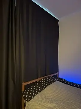 LaineTop1 online show from 01-14-26, 07:12