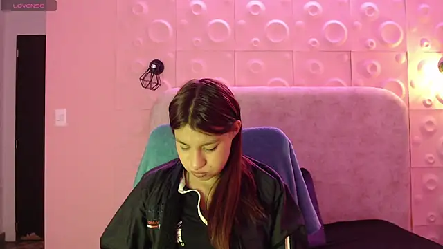 yuyis 15 online show from 01-14-26, 12:42