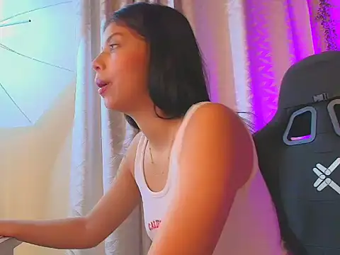 Susancutte online show from 02-14-26, 03:07