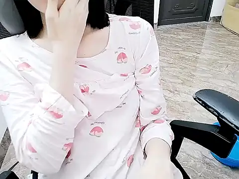 Shulee- online show from 04-09-26, 07:47