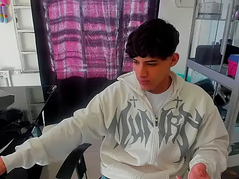 MaxStar26 online show from 01-07-26, 01:38