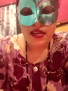 Snapshot of 01Roshani chatting on 07-15-26, 08:32 01Roshani online show from 07-15-26, 08:32