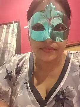 Snapshot of 01Roshani chatting on 07-12-26, 12:17 01Roshani online show from 07-12-26, 12:17