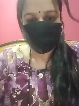 Snapshot of 01Roshani chatting on 06-15-26, 09:25 01Roshani online show from 06-15-26, 09:25