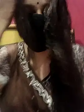 Snapshot of 01Roshani chatting on 06-16-26, 09:42 01Roshani online show from 06-16-26, 09:42