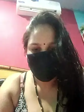Snapshot of 01Roshani chatting on 06-10-26, 09:43 01Roshani online show from 06-10-26, 09:43