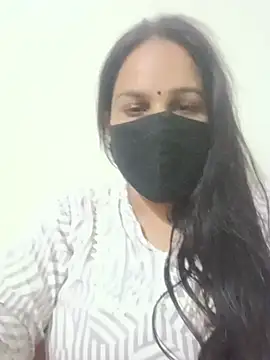 Snapshot of 01Roshani chatting on 07-06-26, 07:05 01Roshani online show from 07-06-26, 07:05