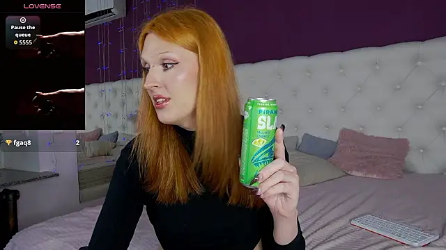 LunaBl1ss online show from 02-07-26, 04:04