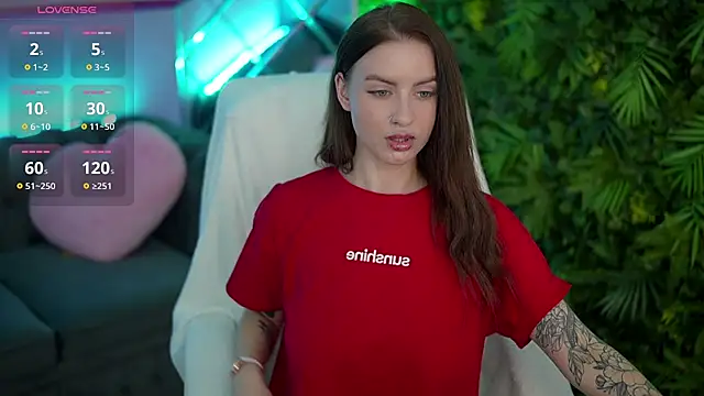 Snapshot of AlexaFleur chatting on 06-17-26, 06:02 AlexaFleur online show from 06-17-26, 06:02