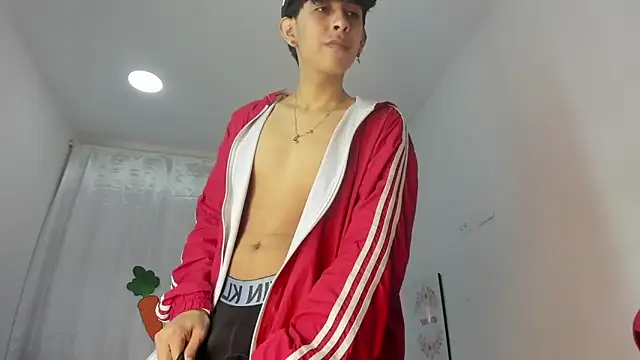 Snapshot of julian_xx chatting on 04-21-26, 07:09 julian xx online show from 04-21-26, 07:09