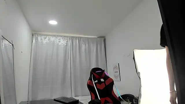 julian xx online show from 03-09-26, 07:06