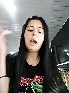 Snapshot of Heidy_Cute chatting on 01-11-26, 03:57 Heidy Cute online show from 01-11-26, 03:57