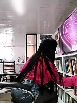 Snapshot of Heidy_Cute chatting on 01-11-26, 08:27 Heidy Cute online show from 01-11-26, 08:27