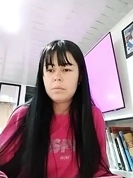 Snapshot of Heidy_Cute chatting on 01-13-26, 03:10 Heidy Cute online show from 01-13-26, 03:10