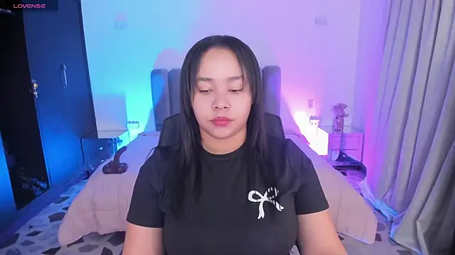 Snapshot of ThaliaBrookss_ chatting on 06-18-26, 04:55 ThaliaBrookss online show from 06-18-26, 04:55