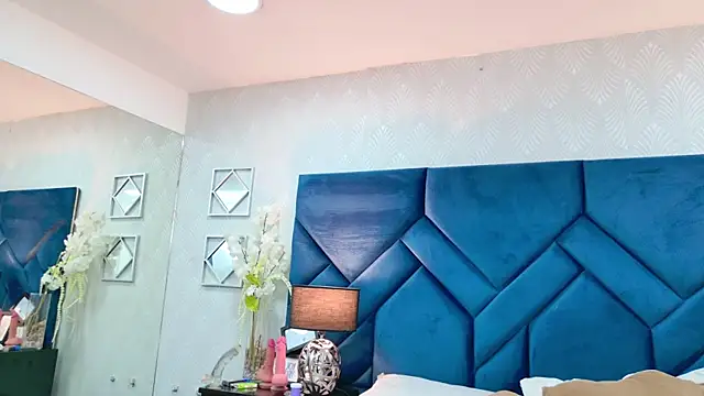 CintiaHolms online show from 03-13-26, 02:49