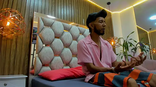 Snapshot of james__walsh chatting on 02-01-26, 07:56 james walsh online show from 02-01-26, 07:56