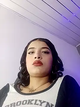 honeyluxe  online show from 02-12-26, 03:50