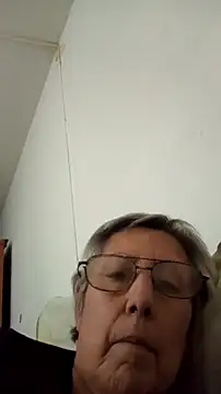 Marce1903 online show from 05-05-26, 04:48