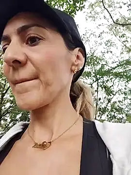 Monita Med online show from 04-05-26, 01:29