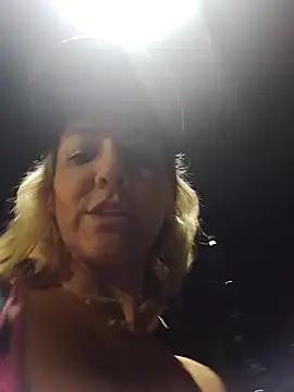 Snapshot of Monita_Med chatting on 05-04-26, 01:31 Monita Med online show from 05-04-26, 01:31