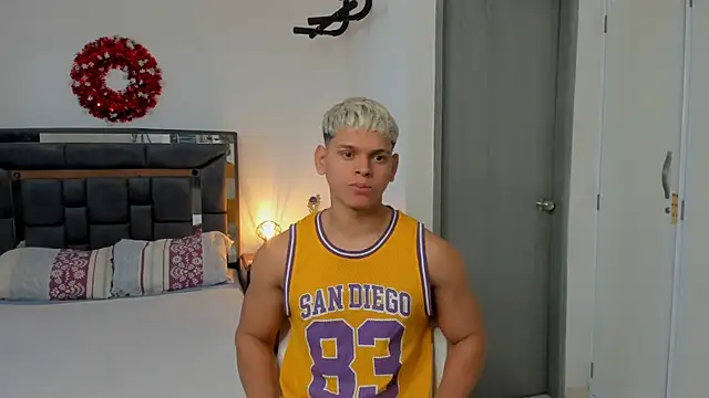 stefan leenox online show from 04-02-26, 07:42