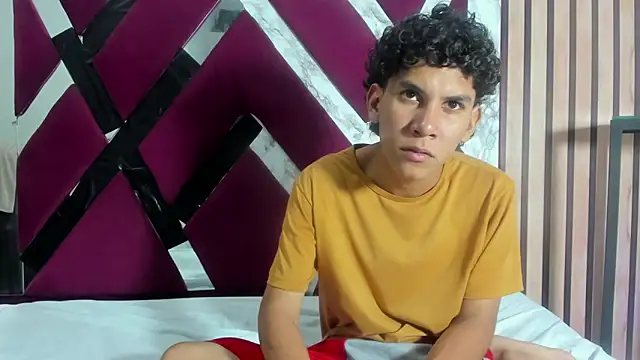 jhonaEstrada online show from 01-09-26, 03:02