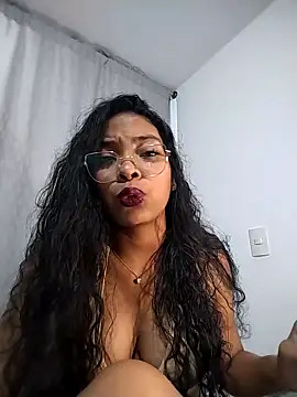 KATALINA SANTANA  online show from 04-28-26, 02:27