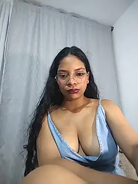 KATALINA SANTANA  online show from 06-04-26, 01:21