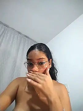 KATALINA SANTANA  online show from 05-06-26, 11:42