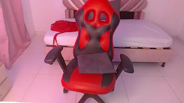 Naya  fox723 online show from 01-13-26, 05:39