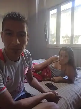 Rodrigohernan19 online show from 04-14-26, 03:39