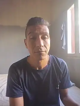 Snapshot of Rodrigohernan19 chatting on 04-10-26, 06:48 Rodrigohernan19 online show from 04-10-26, 06:48