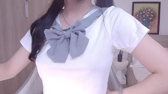 BunnyT Bae   online show from 04-24-26, 08:27