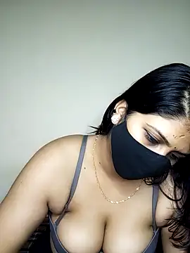 Kushi Sharmaa online show from 02-15-26, 07:51