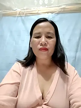 Snapshot of Clinic_139 chatting on 04-20-26, 01:13 Clinic 139 online show from 04-20-26, 01:13