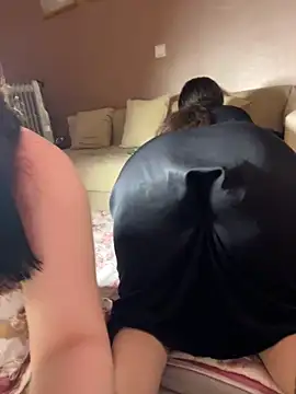 Elkinga nana online show from 04-14-26, 12:48