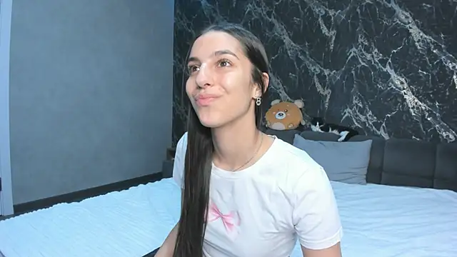 stella torres online show from 05-19-26, 06:53