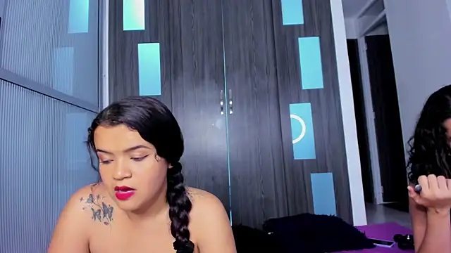 Snapshot of aisha_rouse chatting on 02-12-26, 03:17 aisha rouse online show from 02-12-26, 03:17