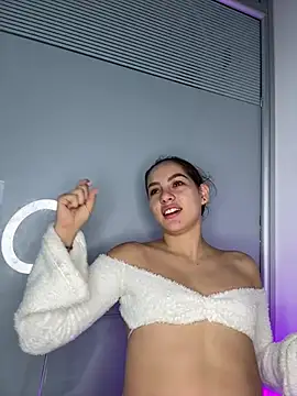 Snapshot of Megaan_Foxy chatting on 01-09-26, 11:28 Megaan Foxy online show from 01-09-26, 11:28