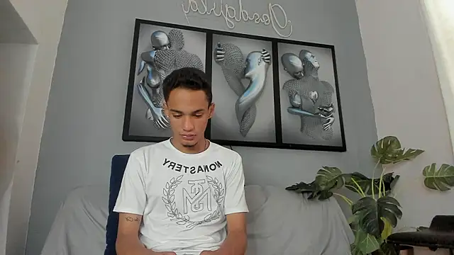 Snapshot of dean_cooper chatting on 02-28-26, 07:02 dean cooper online show from 02-28-26, 07:02