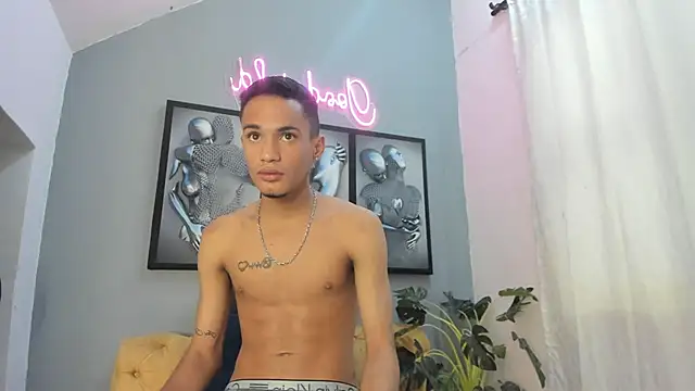 Snapshot of dean_cooper chatting on 02-08-26, 07:33 dean cooper online show from 02-08-26, 07:33