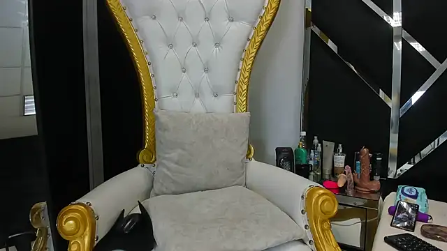 LauraScarlet online show from 03-09-26, 04:05