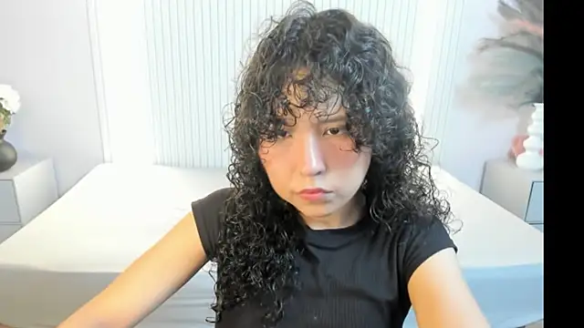 ZoeFox5 online show from 01-11-26, 12:12