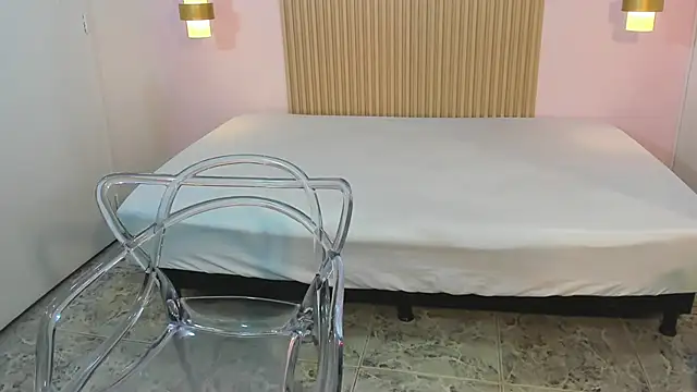 ZoeFox5 online show from 01-15-26, 02:42