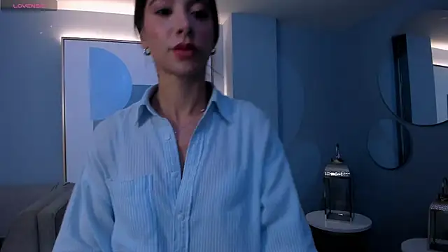 GiannaWatson online show from 06-11-26, 02:53