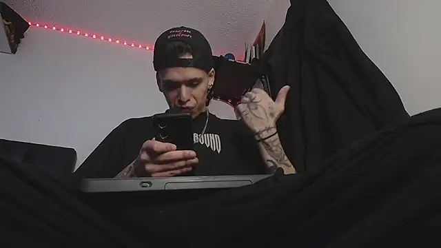 Anhony Muscle online show from 01-08-26, 12:05