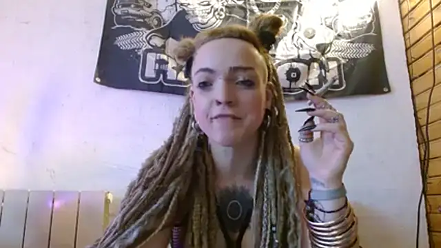 spiralhokkaido23 online show from 02-12-26, 10:48